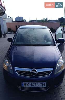 Opel Zafira  2010