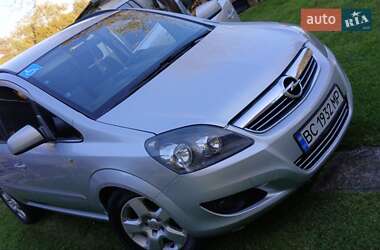 Opel Zafira  2011