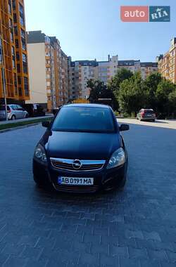 Opel Zafira  2010