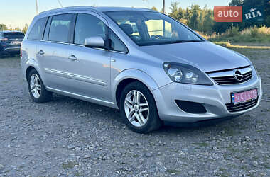 Opel Zafira  2012