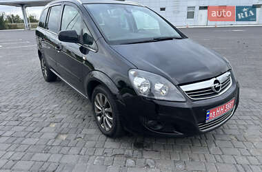 Opel Zafira  2010