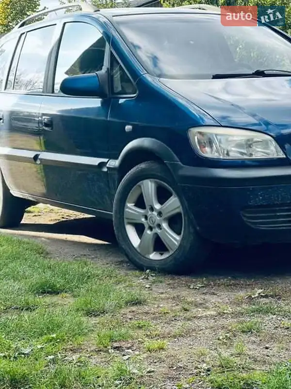 Opel Zafira 2004