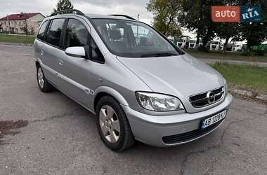 Opel Zafira  2004