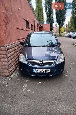 Opel Zafira  2007