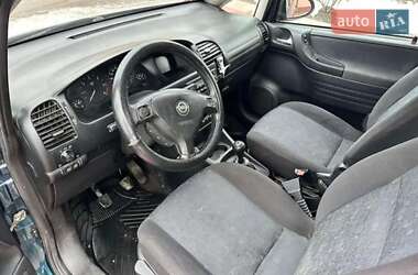 Opel Zafira  2000
