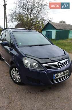 Opel Zafira  2012