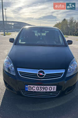 Opel Zafira 2011