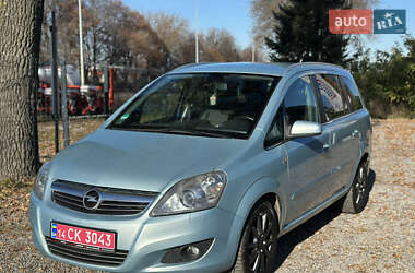 Opel Zafira  2009