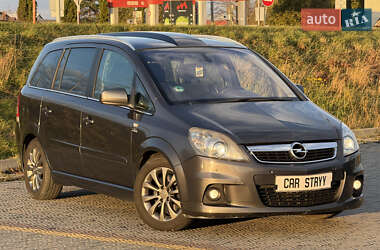 Opel Zafira 2011