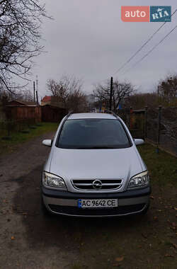 Opel Zafira 2004