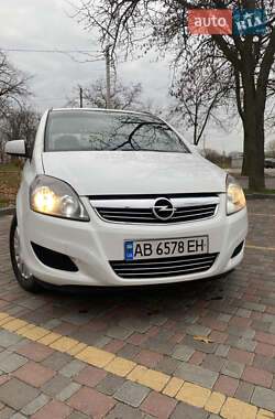 Opel Zafira  2011