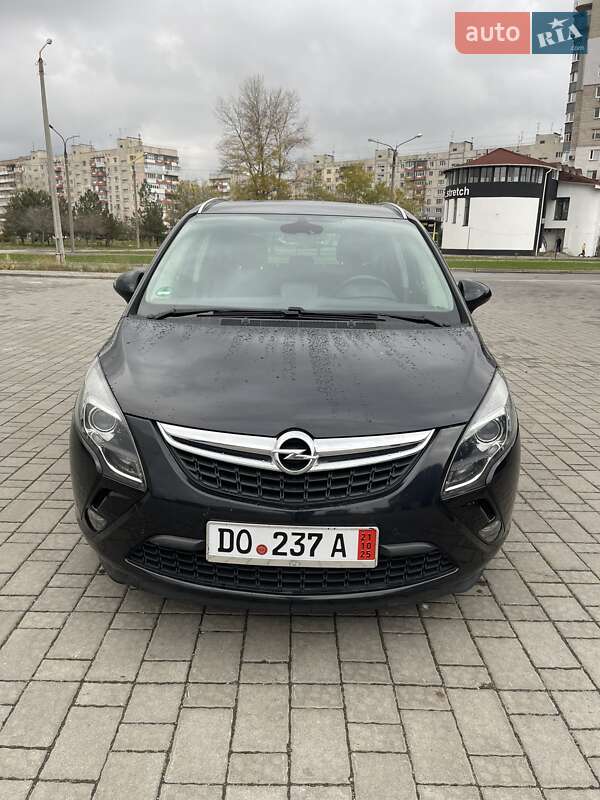 Мікровен Opel Zafira