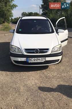 Opel Zafira  2004