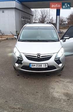 Opel Zafira  2015