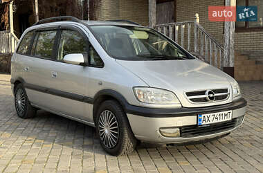 Opel Zafira  2003