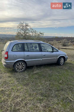 Opel Zafira 2004