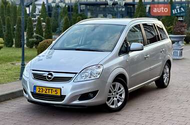 Opel Zafira  2011