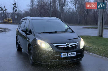 Opel Zafira  2014