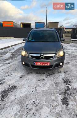 Opel Zafira  2005
