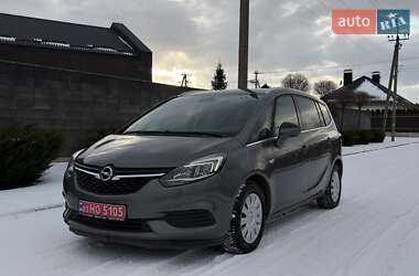 Opel Zafira  2017