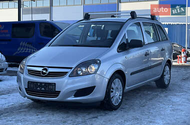 Opel Zafira  2011