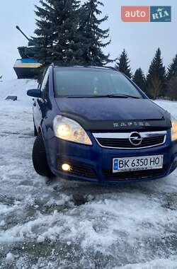 Opel Zafira  2005