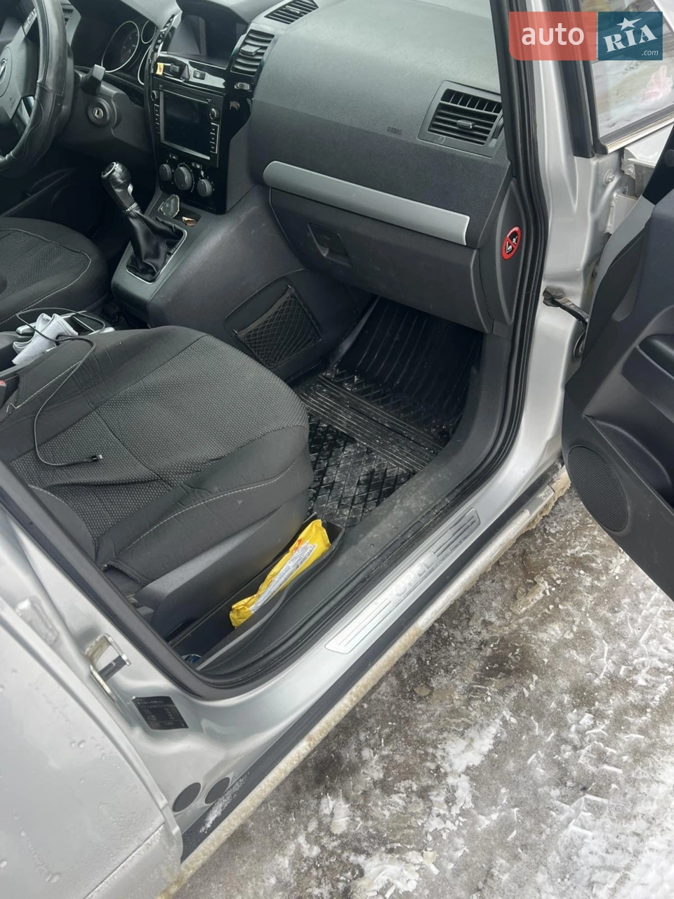 2010 Opel Zafira - мініатюра 2