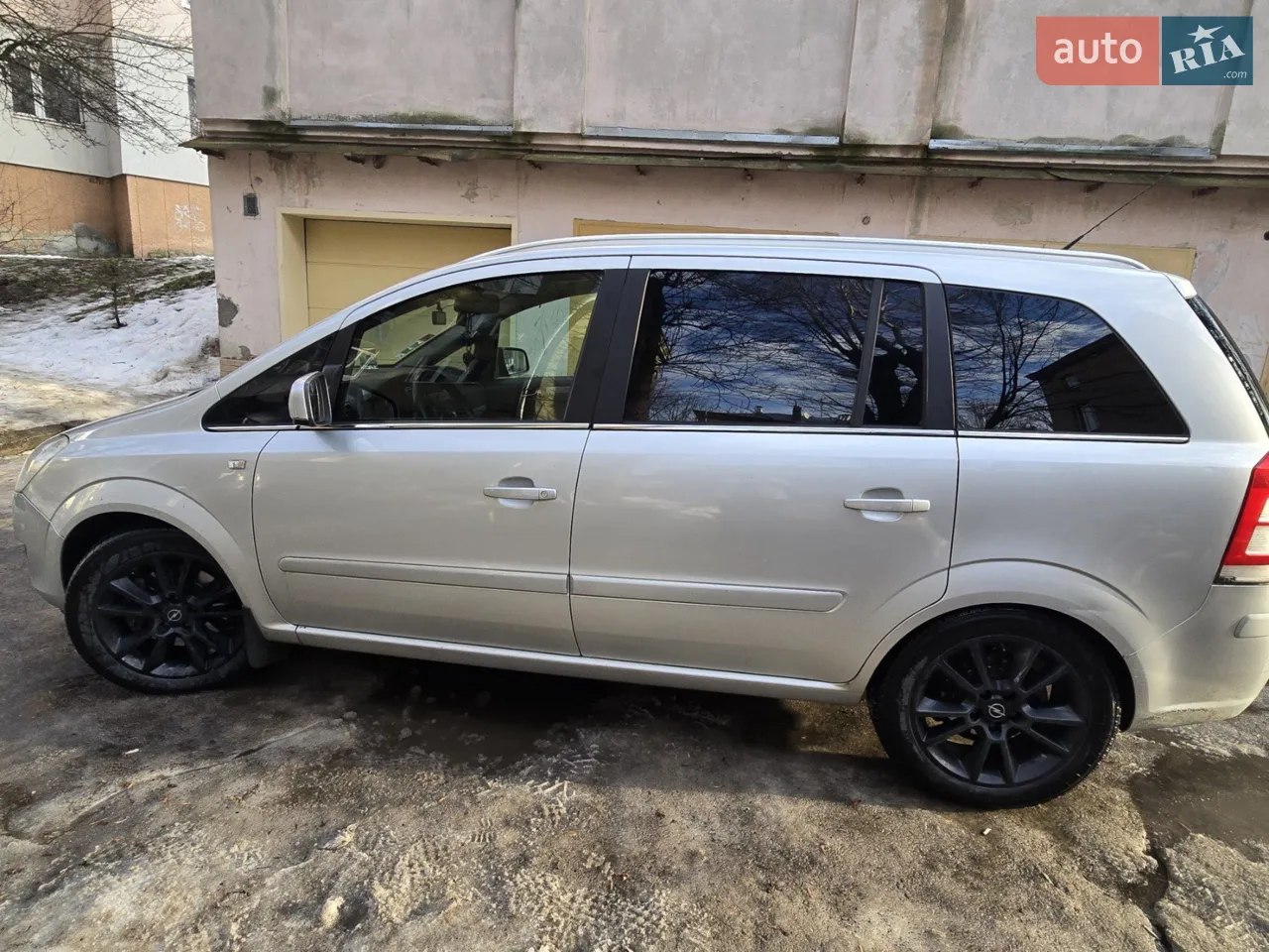 2010 Opel Zafira - мініатюра 2