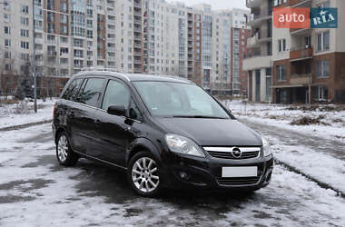 Opel Zafira 2011