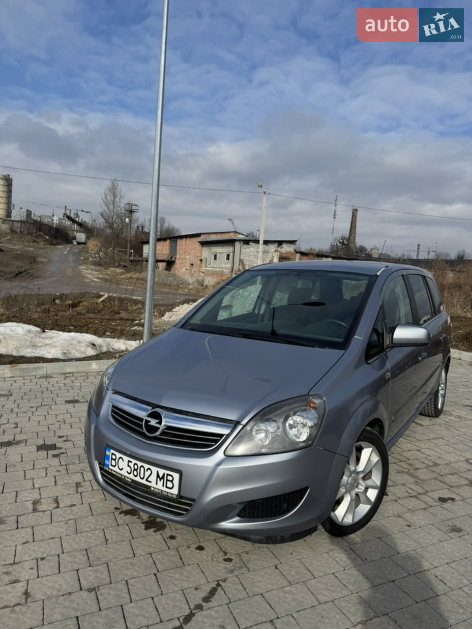 2011 Opel Zafira - фото 1