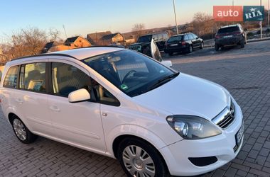 Opel Zafira 2012