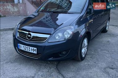 Opel Zafira  2010