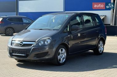 Opel Zafira  2012