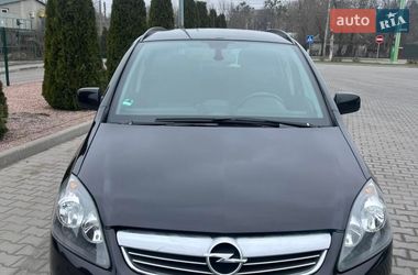 Opel Zafira 2011