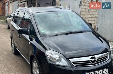 Opel Zafira  2012