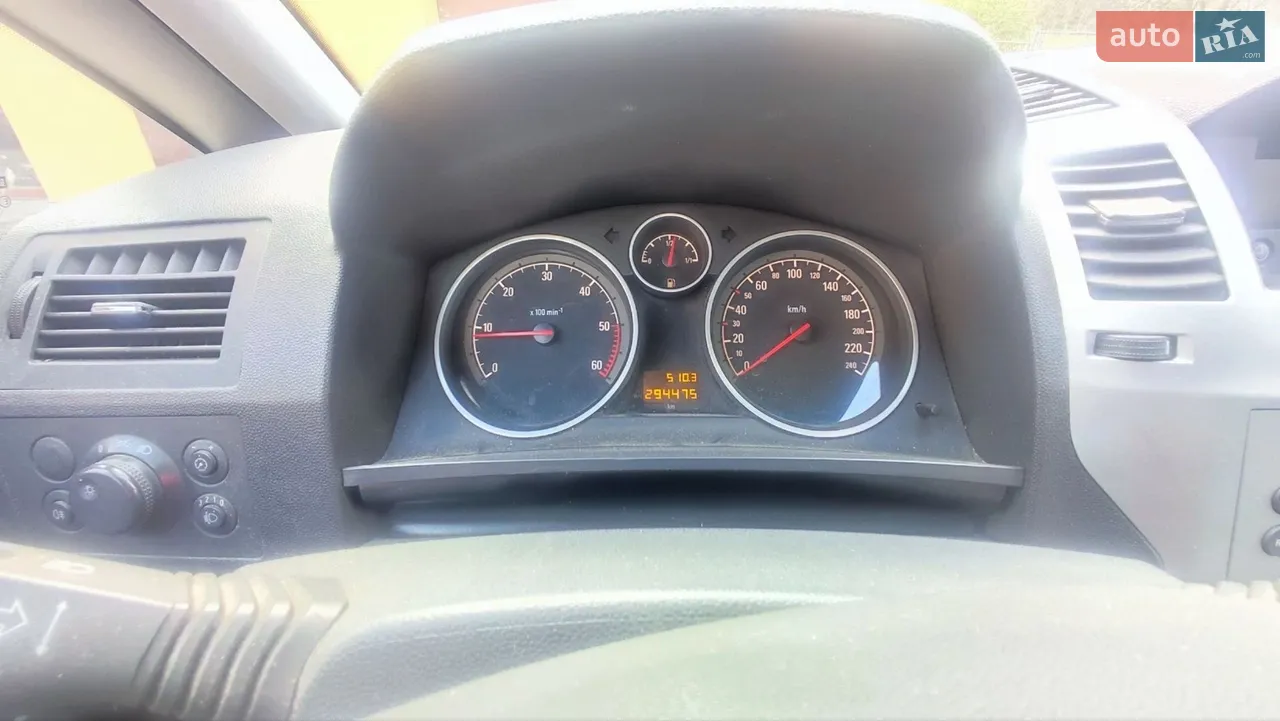 2012 Opel Zafira - фото 1