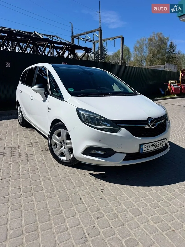 2017 Opel Zafira - фото 1