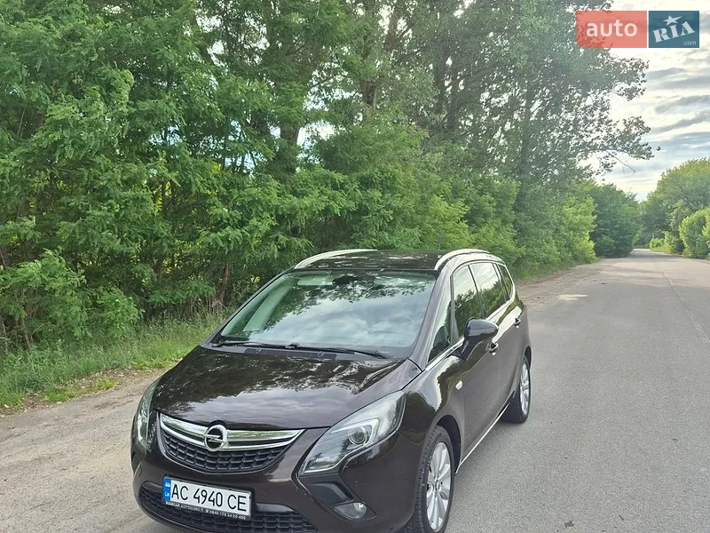 Opel Zafira 2014