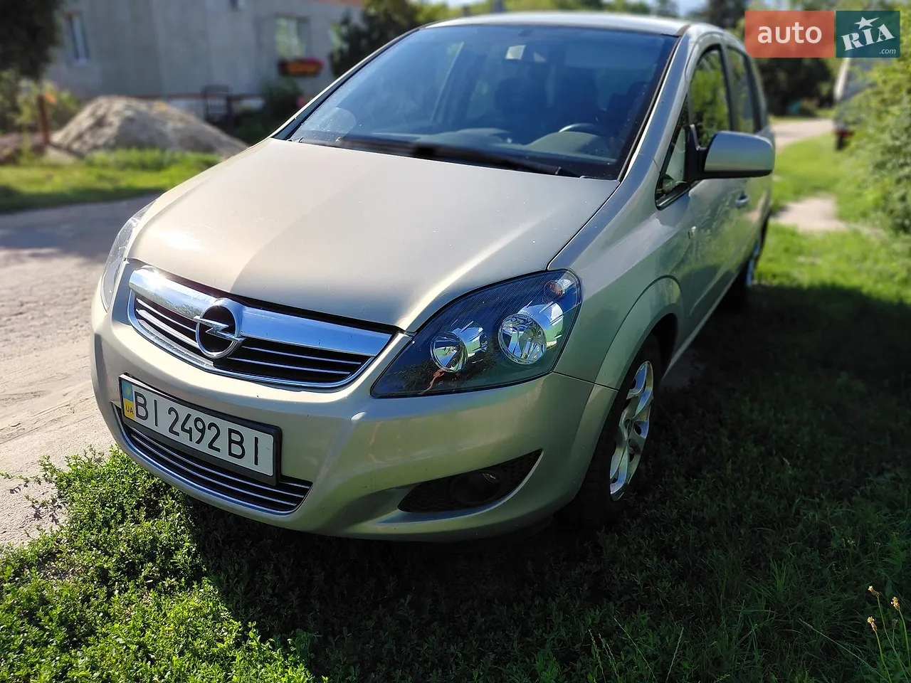 2010 Opel Zafira - фото 1