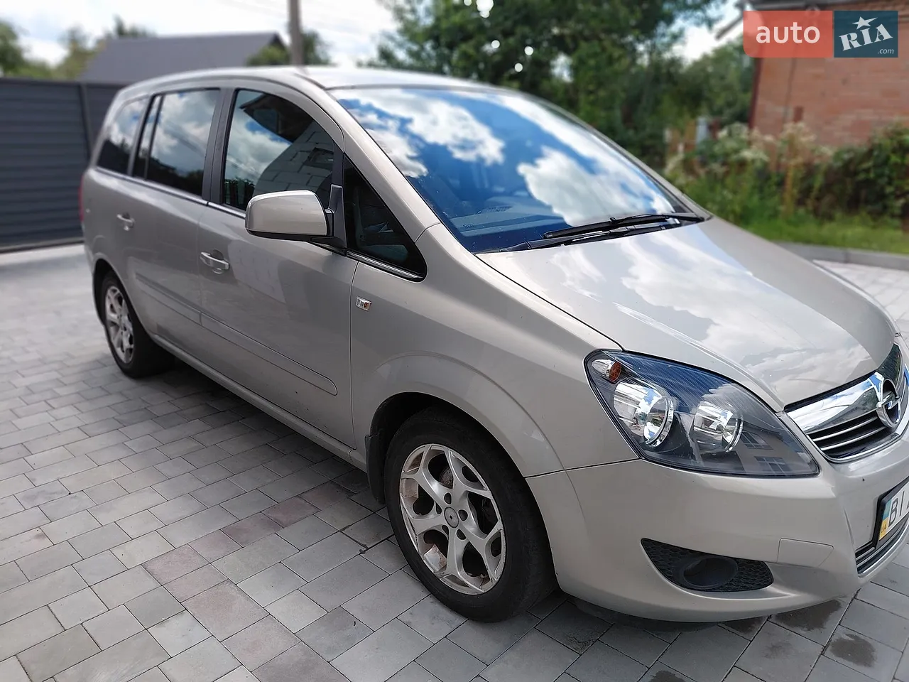 2010 Opel Zafira - мініатюра 2