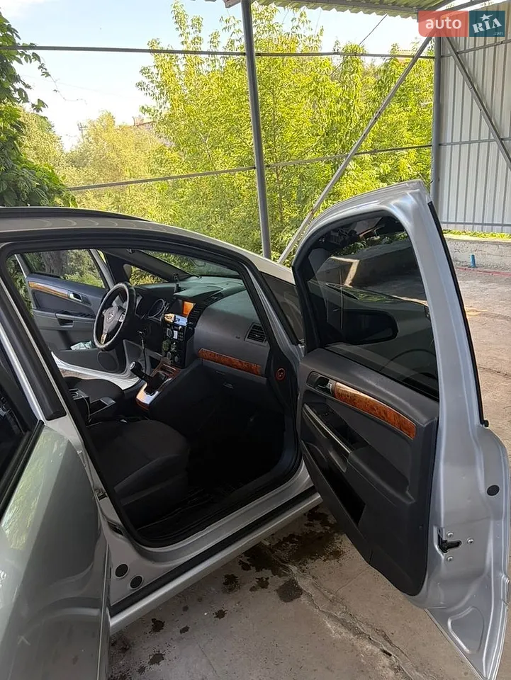 2013 Opel Zafira - фото 1