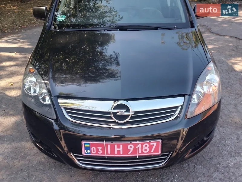 Opel Zafira 2012