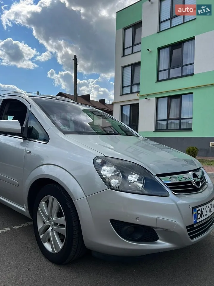 2011 Opel Zafira - мініатюра 2