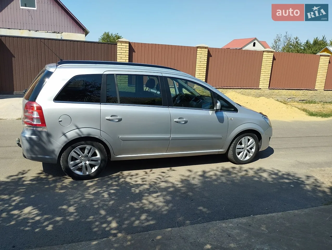 2010 Opel Zafira - фото 1