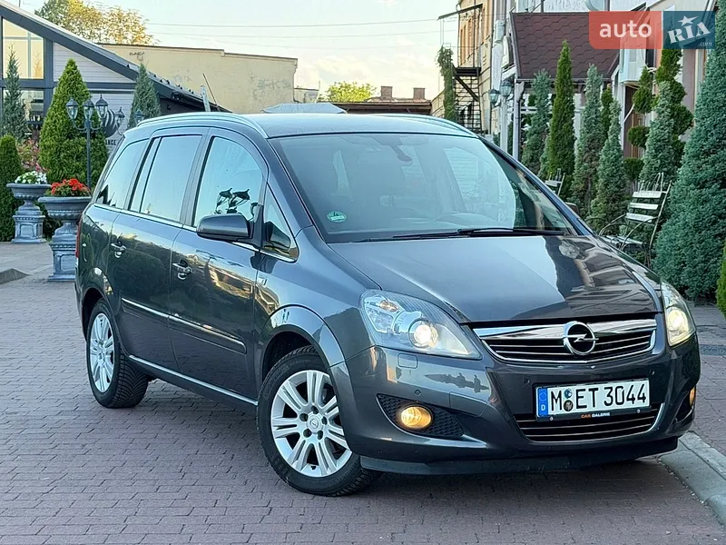 Opel Zafira 2011