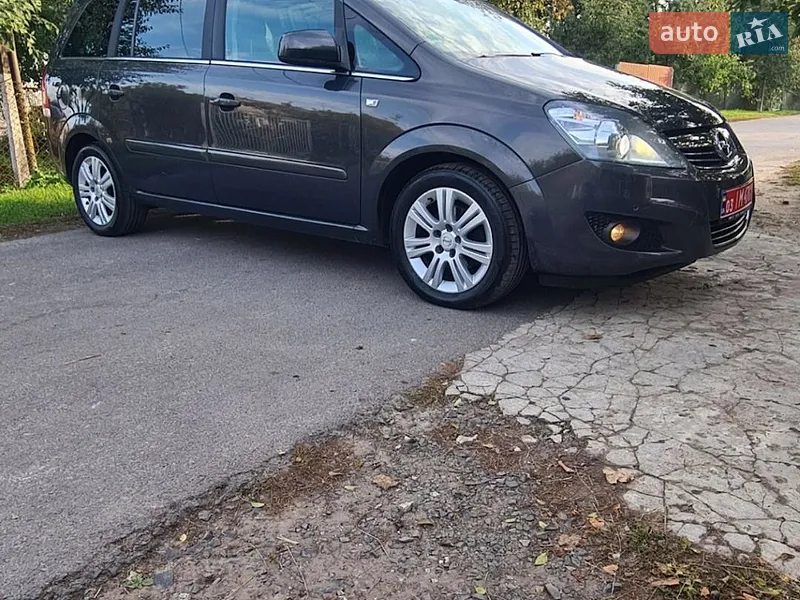 Opel Zafira 2013
