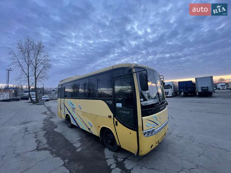 Пригородный автобус Otokar Sultan 2004 в Полтаве
