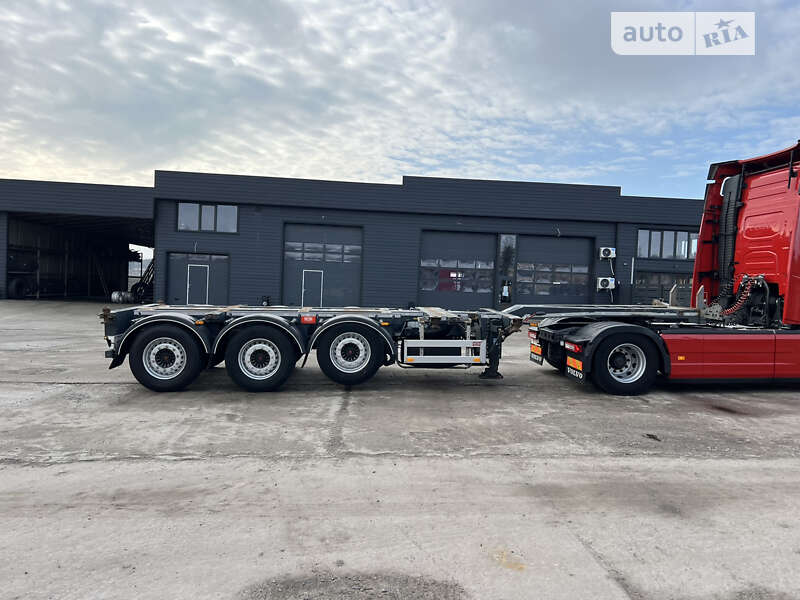 Контейнеровоз полуприцеп Pacton TXC