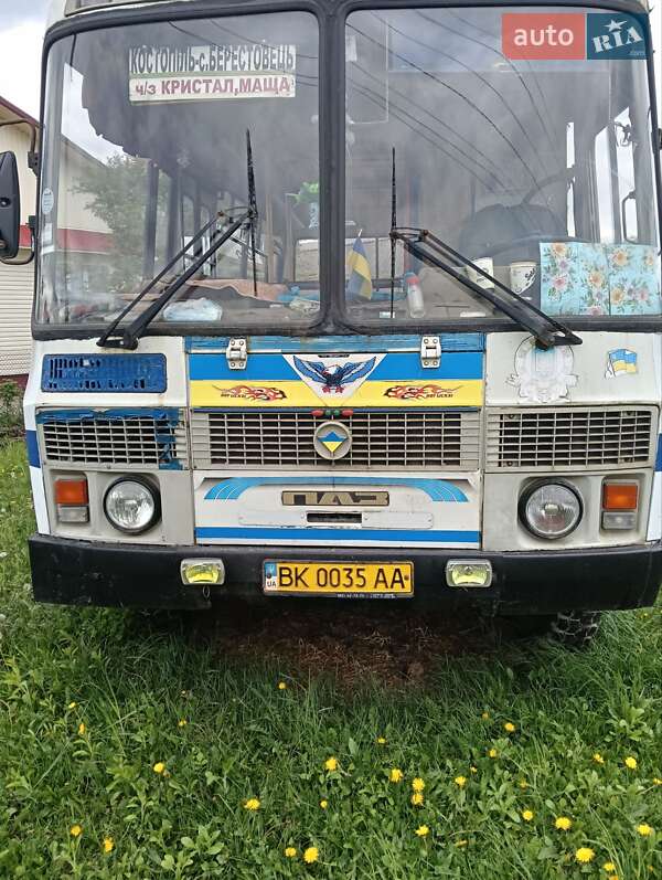 Приміський автобус ПАЗ 3201