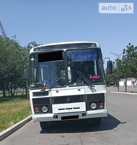 Городской автобус ПАЗ 32051